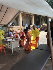 Installation du malade au niveau du Centre de tri